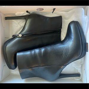 Nine West Black Platform Bootie sz 9m